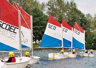  Group Sailing 